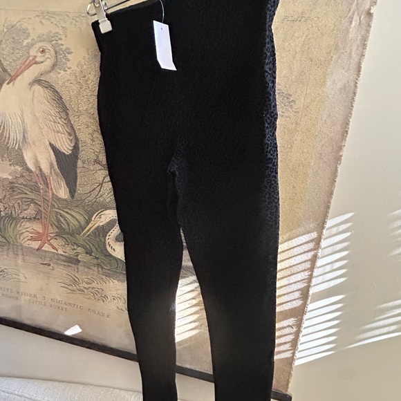 New Ann Taylor Skinny Pants Flocked Velvet Animal Print SZ Medium Leggings - Picture 15 of 15